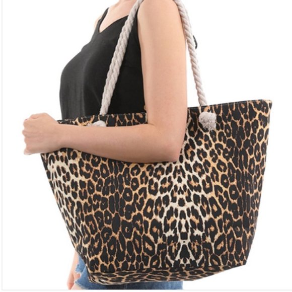 LEOPARD Printed Fully Lined Tote Bag. Rope Handle - Picture 1 of 3